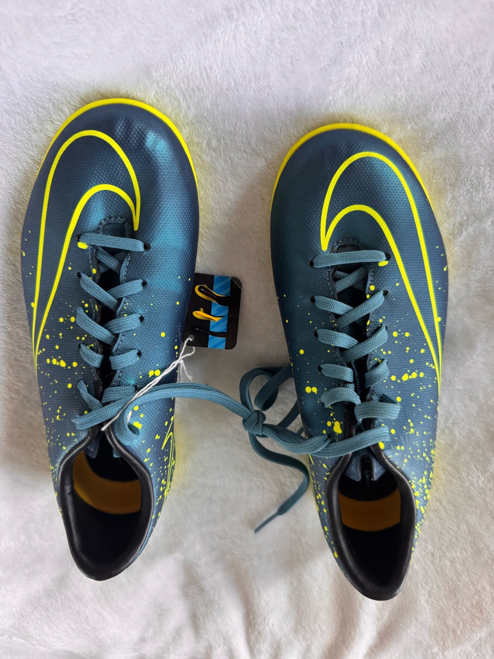 NEW Nike Jr. Mercurial Victory Soccer Futsal Indoor Shoe Size 2.5Y